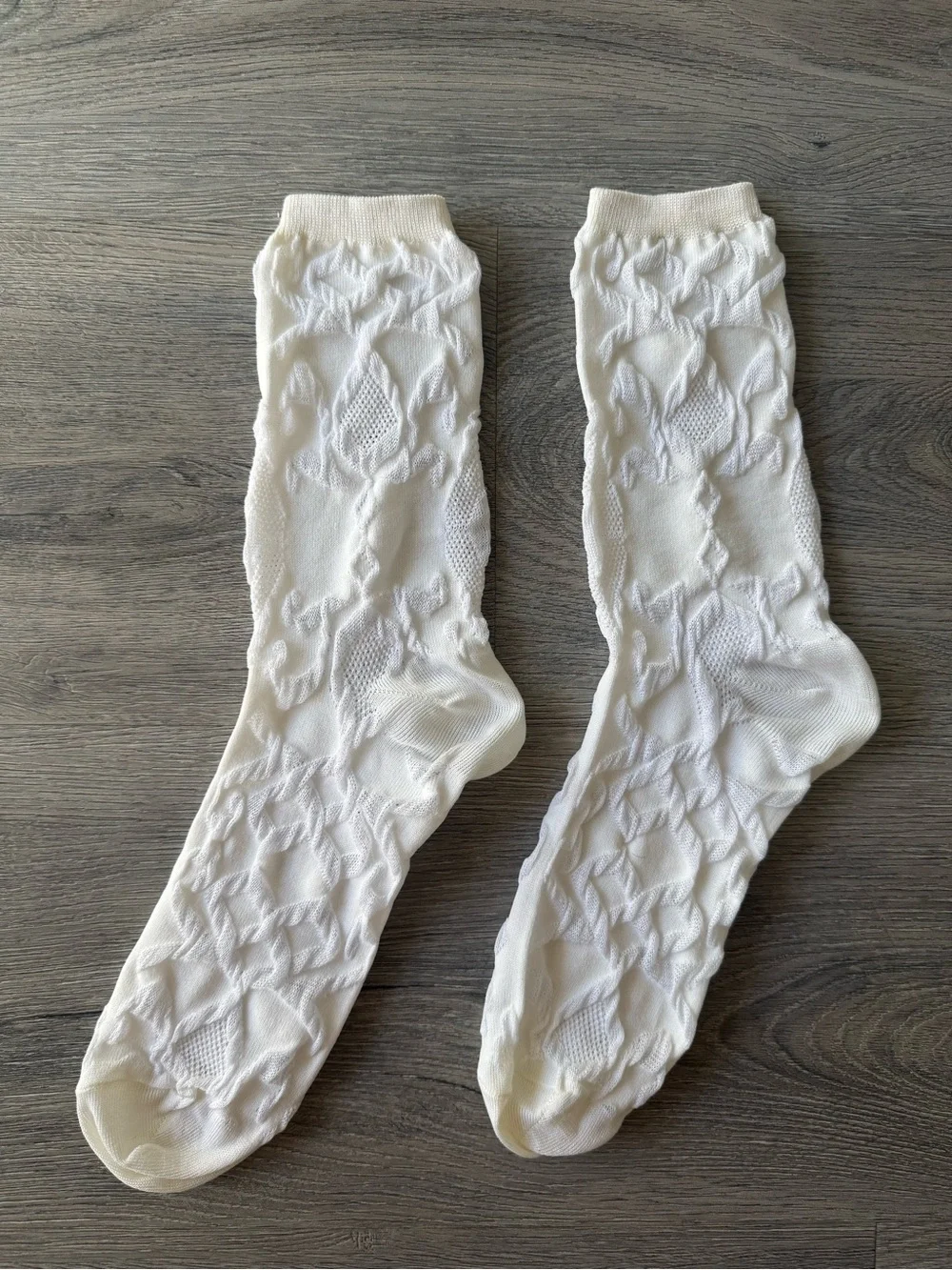 Textured Crew Socks